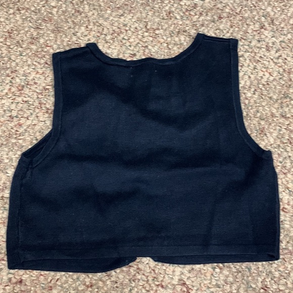 New lace front crop top - Picture 7 of 7